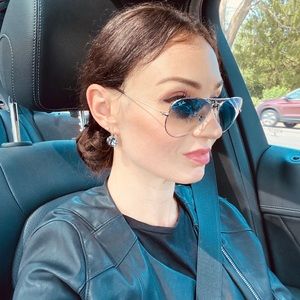 Meet your Posher, Rima